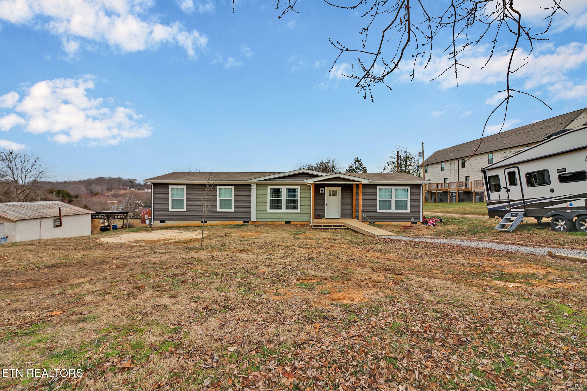 Property Photo:  1454 Pine Top St  TN 37772 