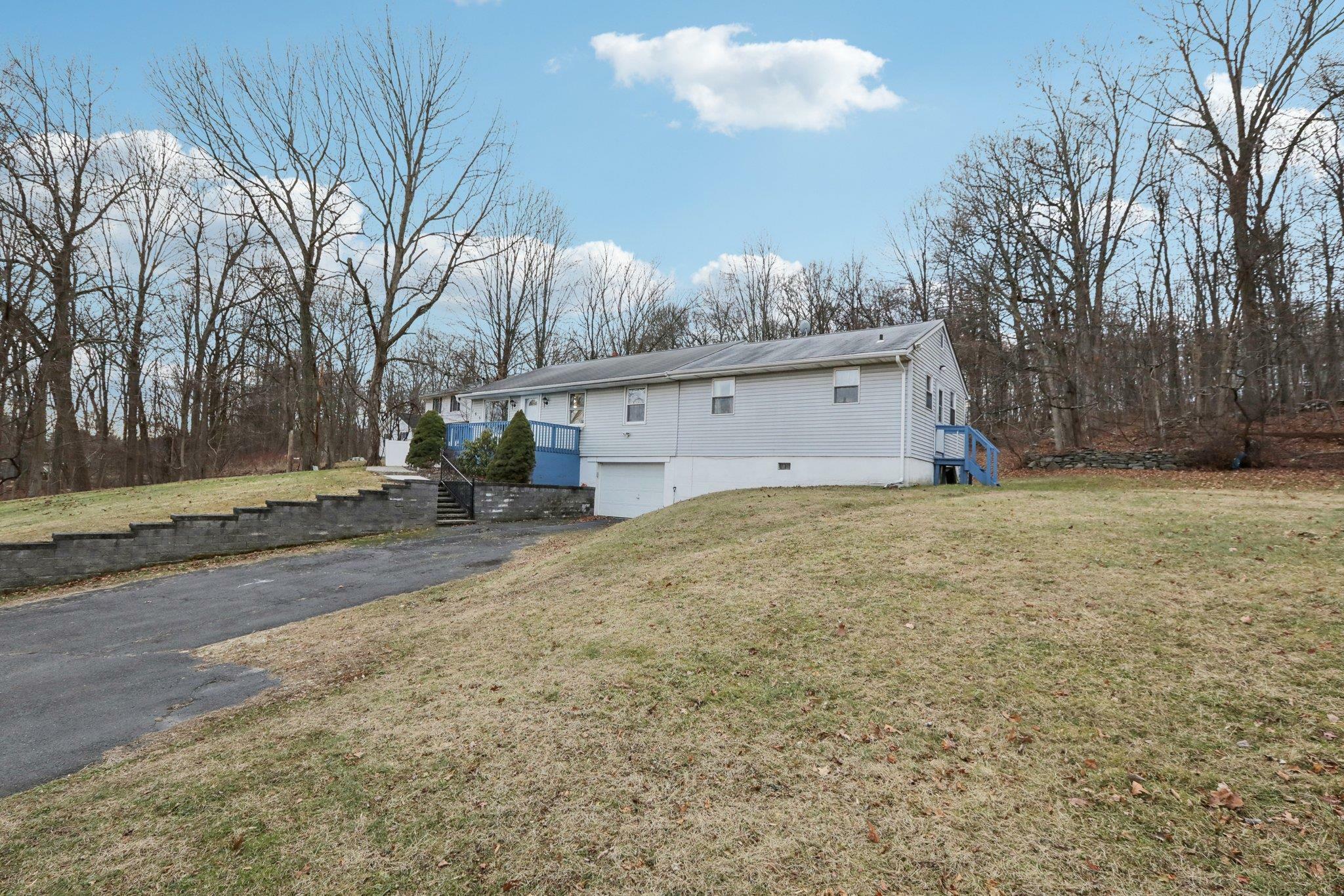 Property Photo:  165 Hickory Hill Road  NY 12550 