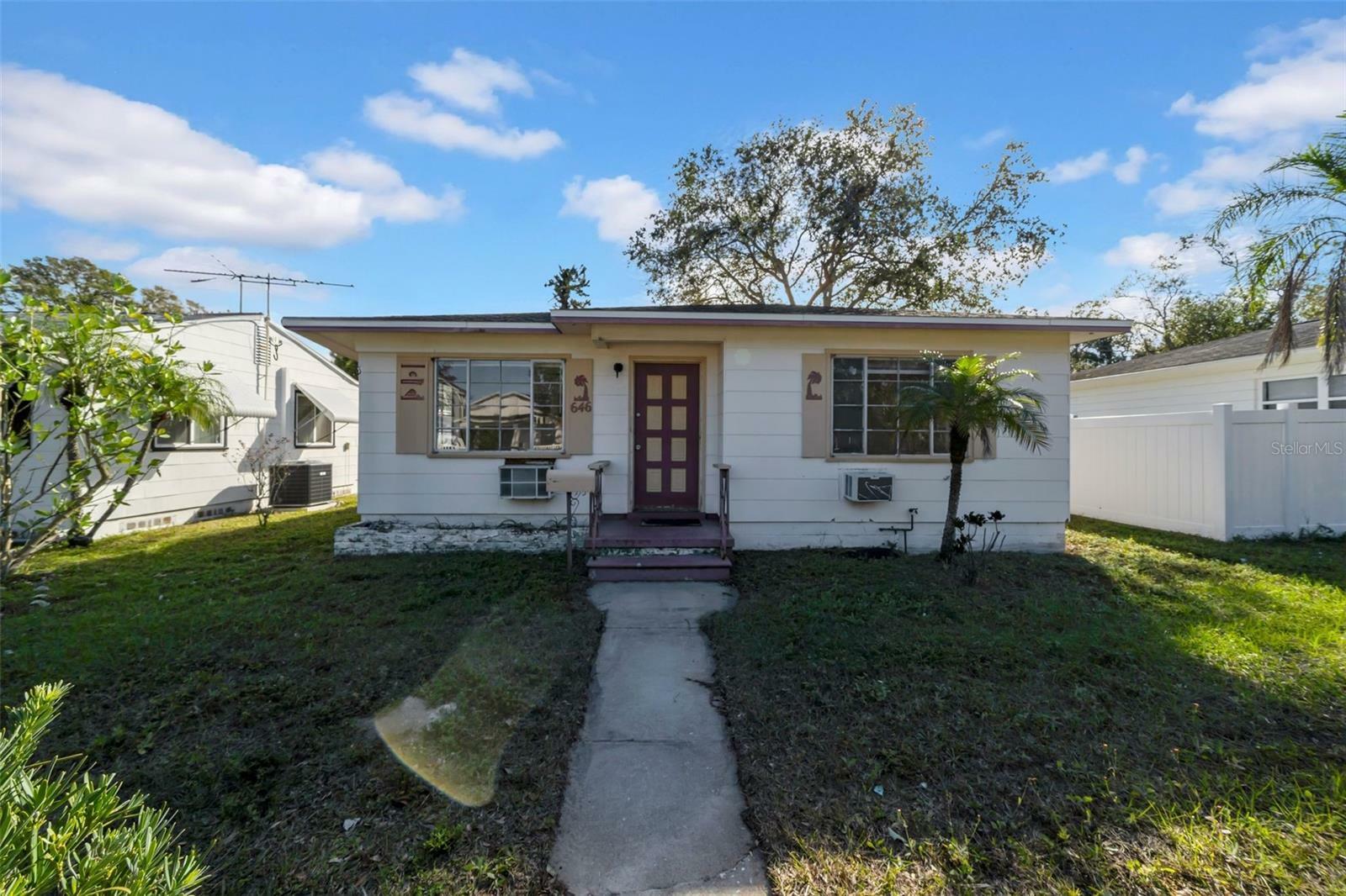 Property Photo:  646 38th Avenue N  FL 33704 