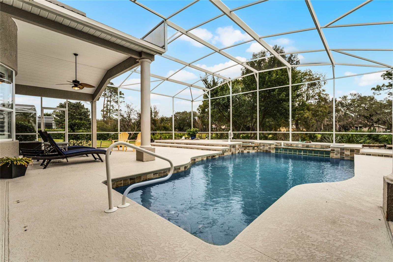 Property Photo:  237 Hazeltine Drive  FL 32713 