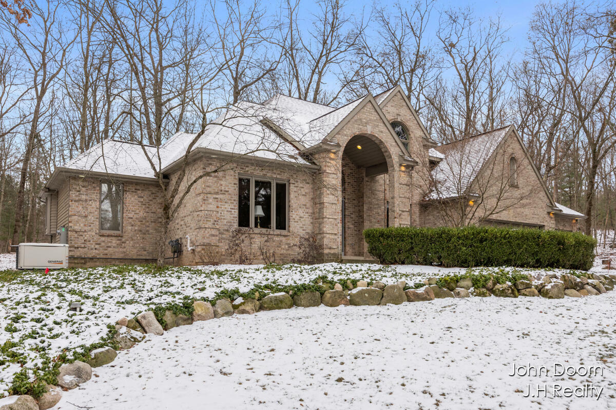 Property Photo:  6250 Cannon Highlands Drive NE  MI 49306 