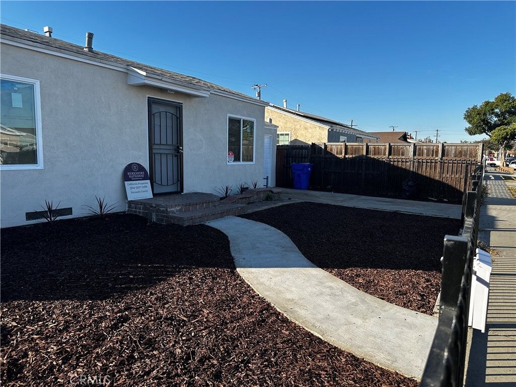 Property Photo:  14423 S Keene Avenue  CA 90220 