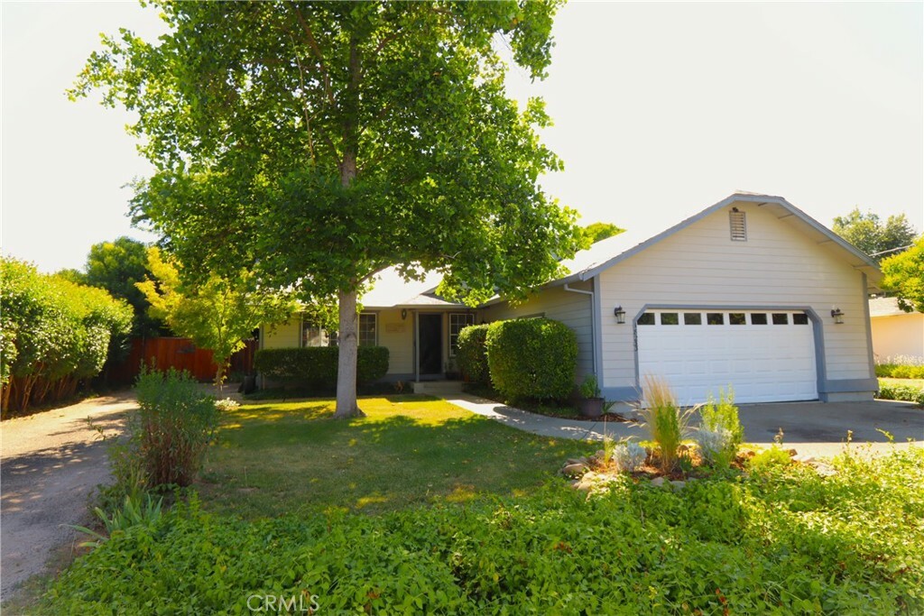 18233 Spyglass Rd  Hidden Valley Lake CA 95467 photo