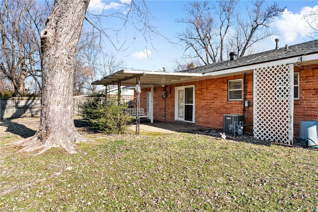 Property Photo:  408 Dyer Street  AR 72762 