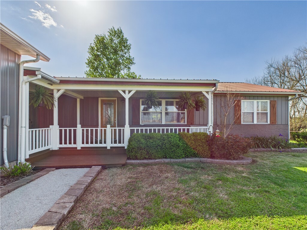 Property Photo: 10935 Jones Road AR 72633