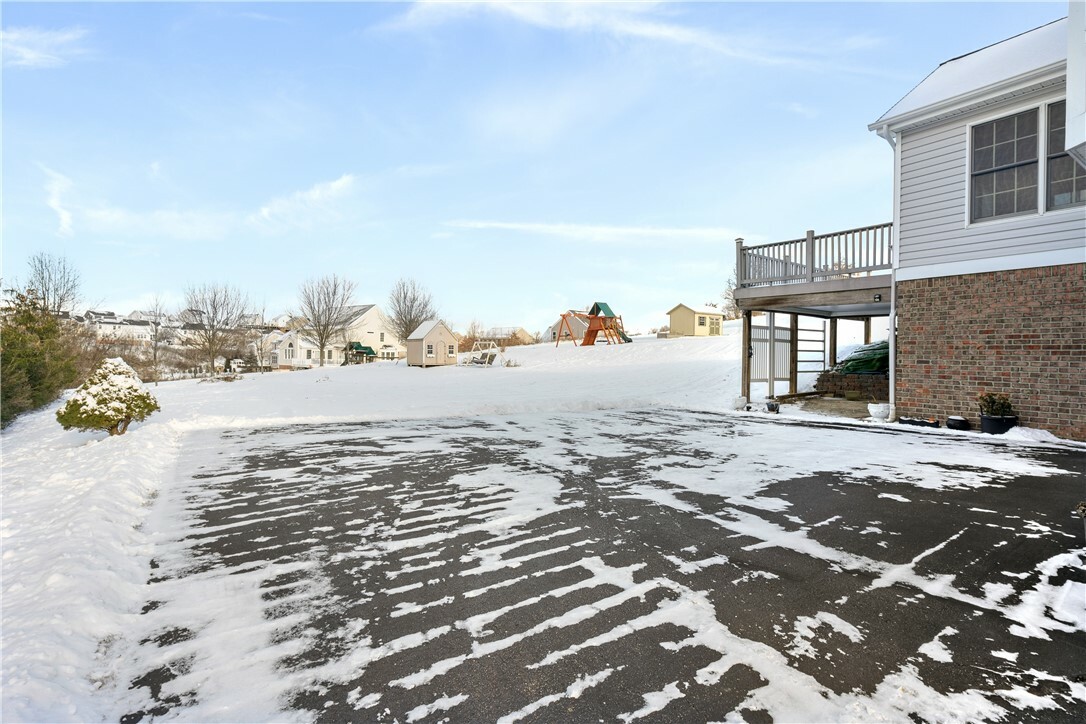 Property Photo:  127 Springhill Dr  PA 15071 