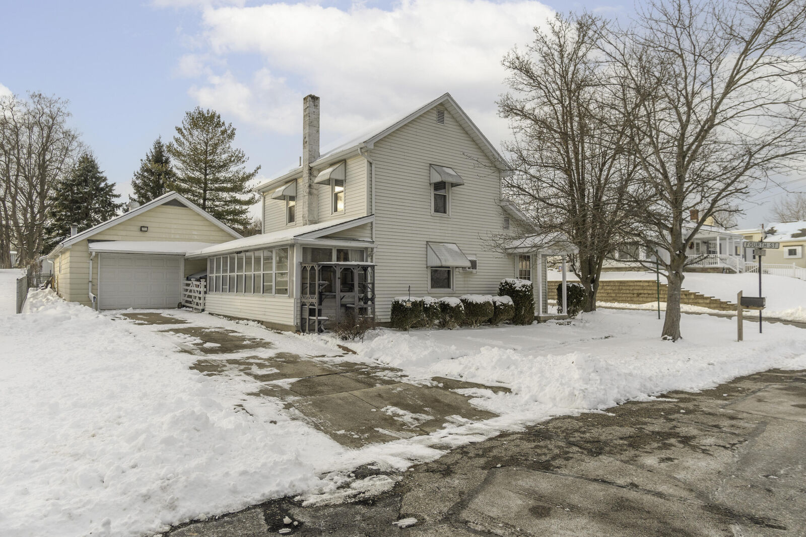 Property Photo:  201 Chestnut Street  OH 45337 