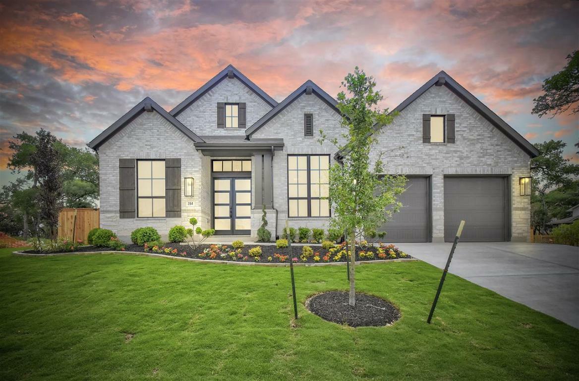 Property Photo: 284 Wood Thrush Run TX 78640