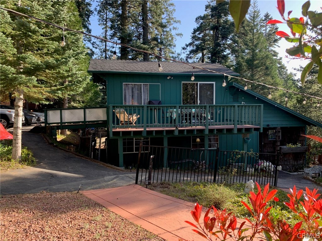 Property Photo: 26082 Fire Hall Loop CA 92391