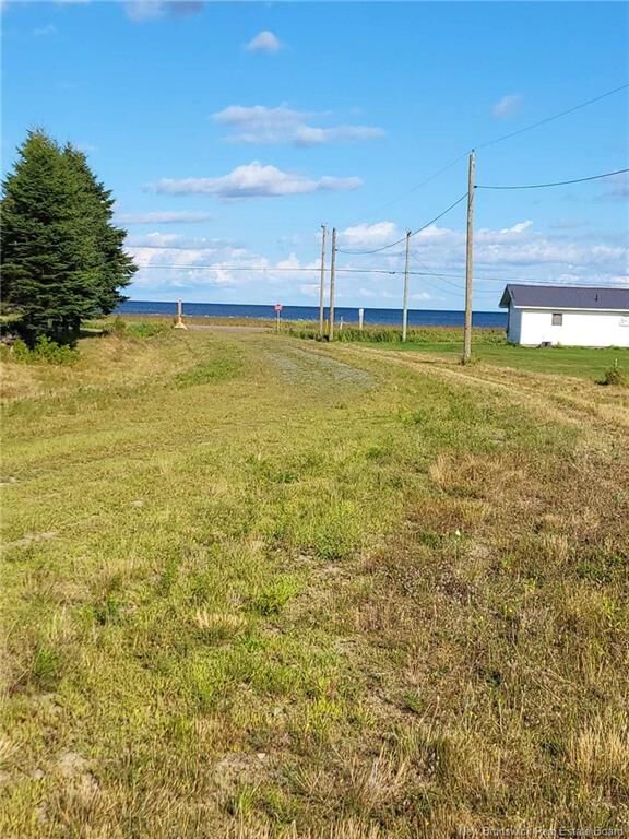 Property Photo:  4 Lakeside Lane  NB E4R 3E6 
