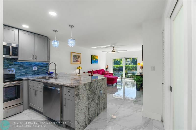 Property Photo:  3004 NE 5th Ter 104C  FL 33334 