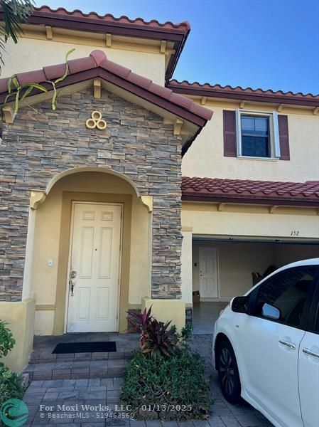 Property Photo:  152 NE 27th Ave  FL 33033 