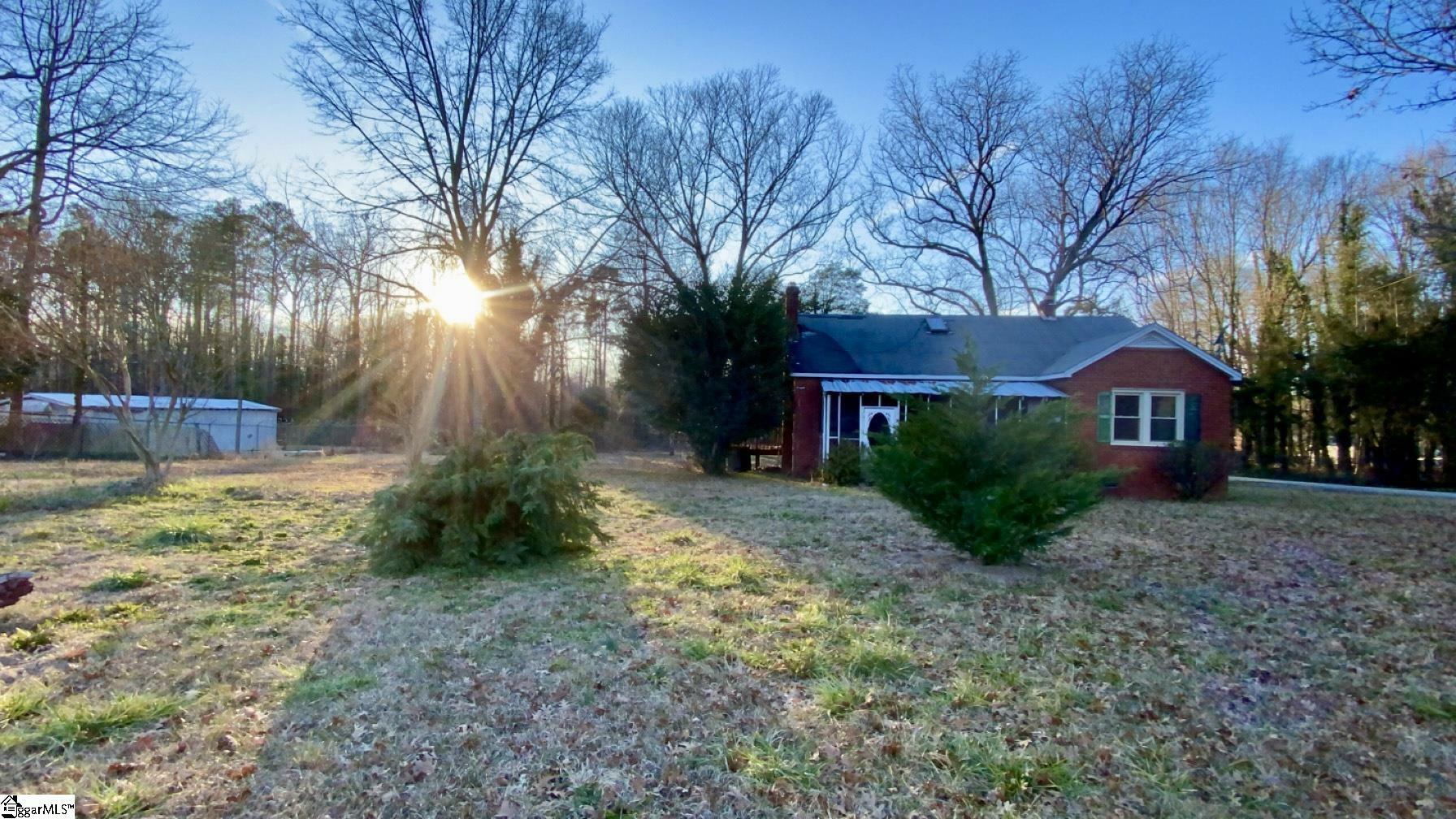 Property Photo:  5497 Old Buncombe Road  SC 29609 