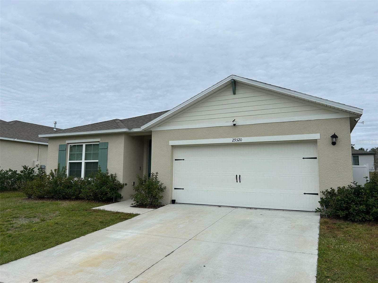 Property Photo:  29320 Armoyan Boulevard  FL 34748 