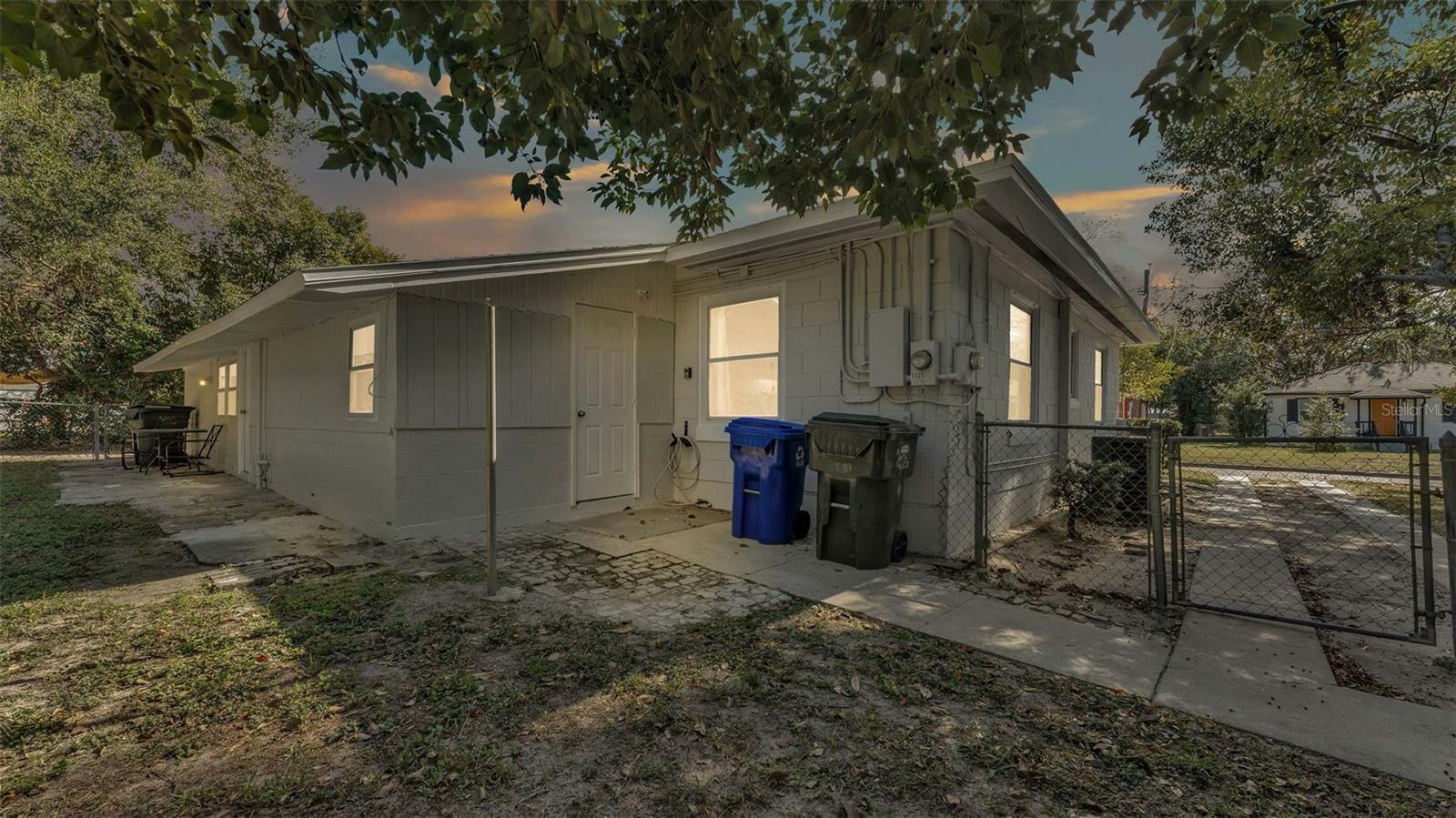 Property Photo:  1125 Josephine Street  FL 33815 