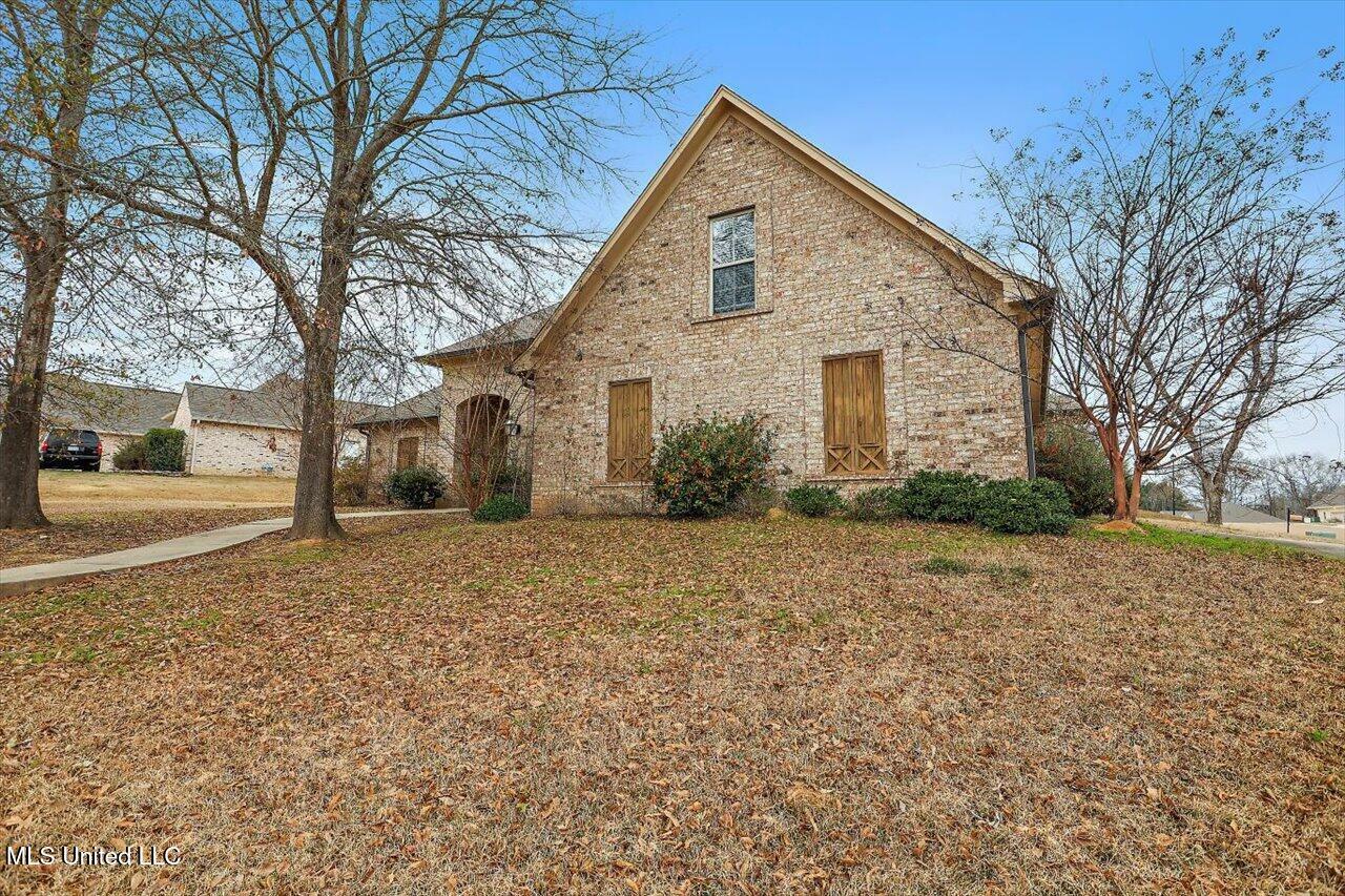 Property Photo:  206 Copper Creek Drive  MS 39056 