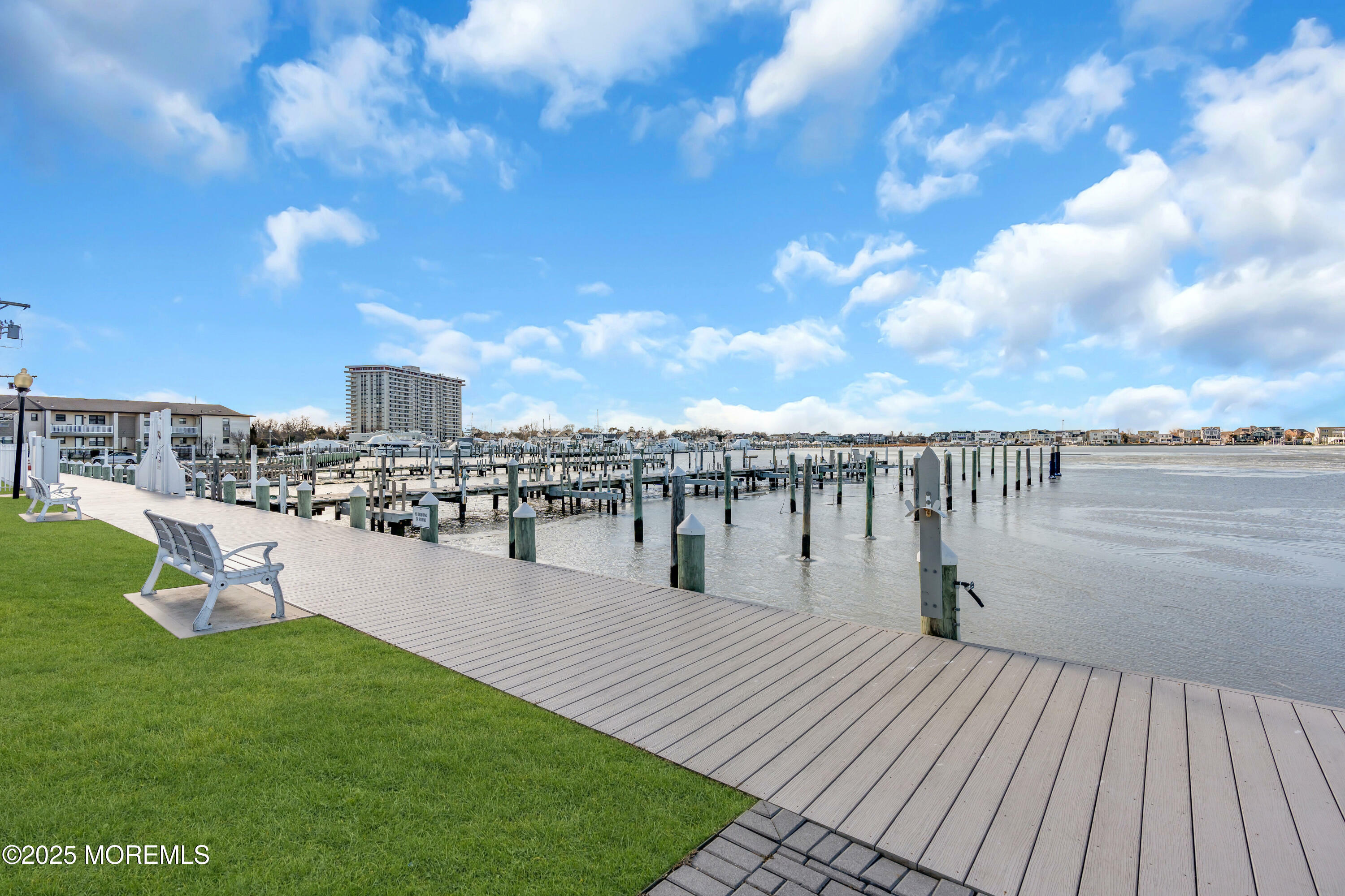 Property Photo:  98 Wharfside Drive  NJ 07750 