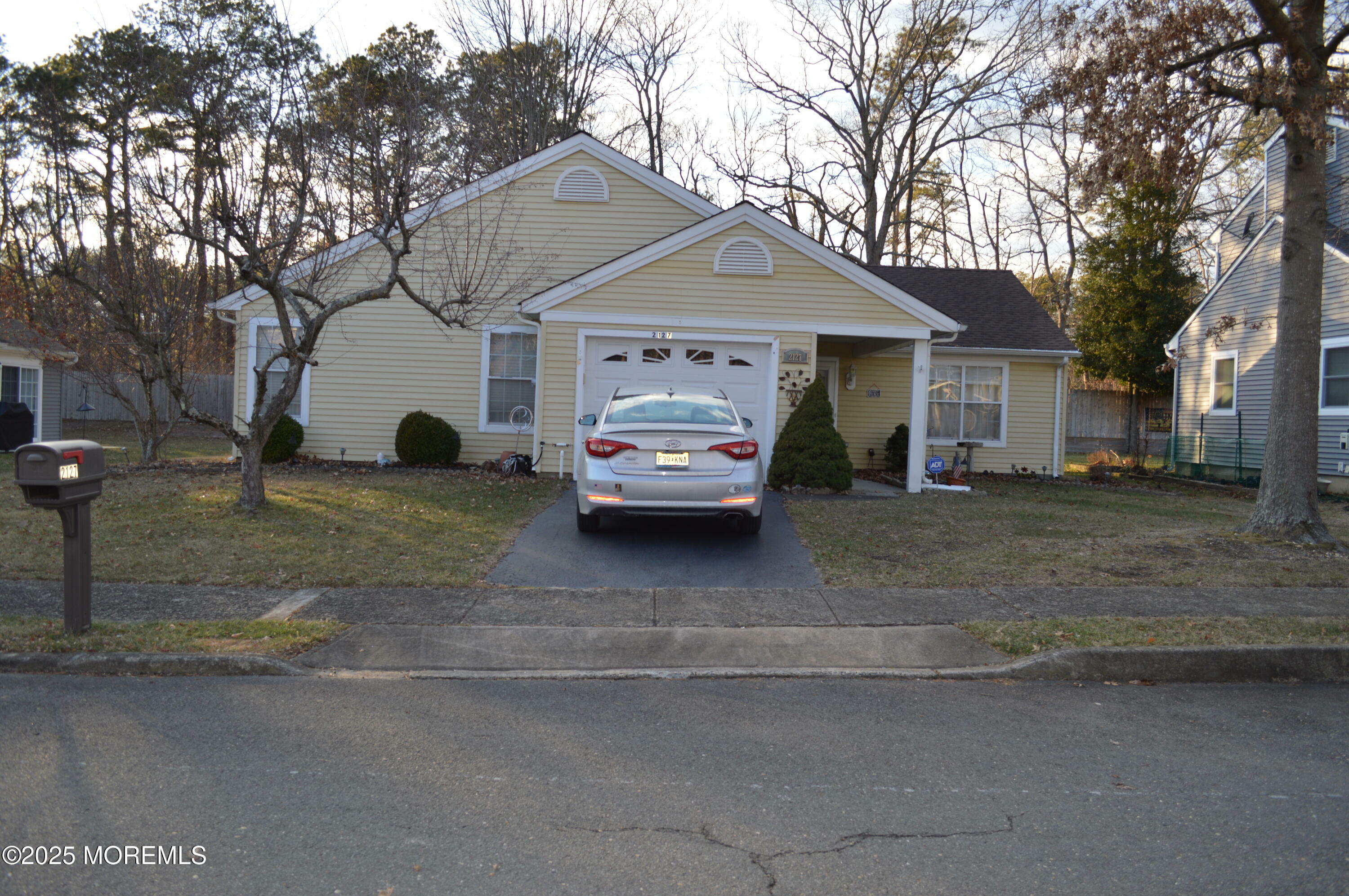 Property Photo:  2127 Llewellyn Parkway  NJ 08731 