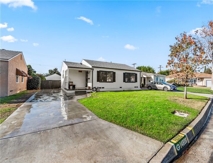 Property Photo:  14806 Starbuck Street  CA 90603 