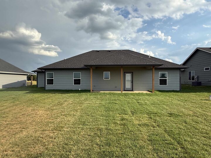 Property Photo: 5534 W 42nd Street South KS 67215