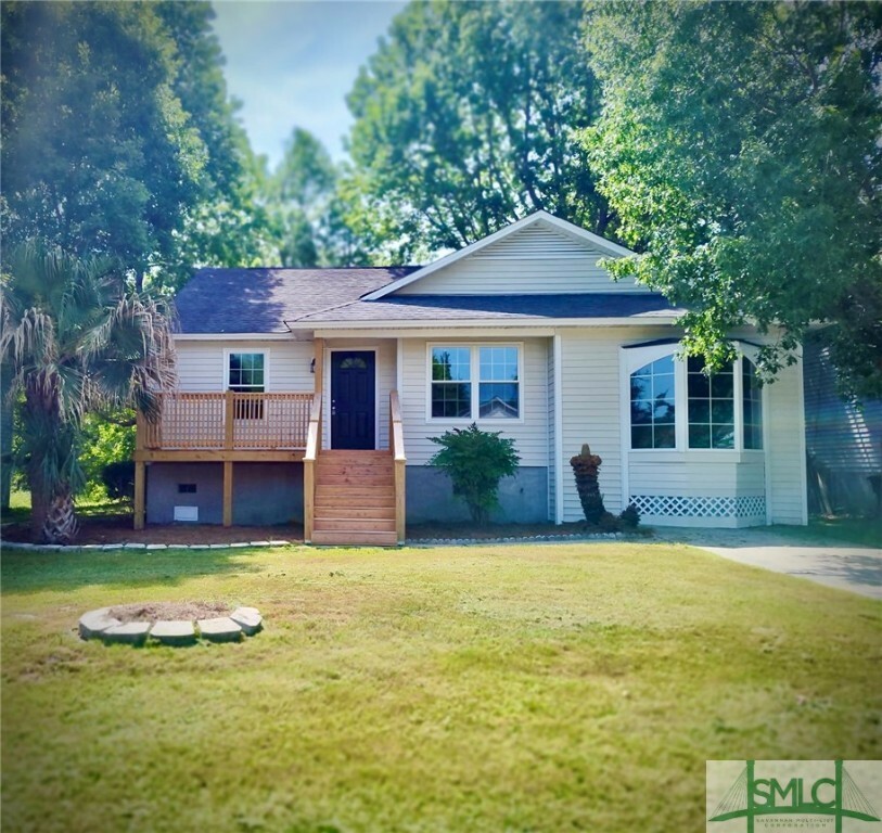 Property Photo: 210 Redan Drive GA 31410