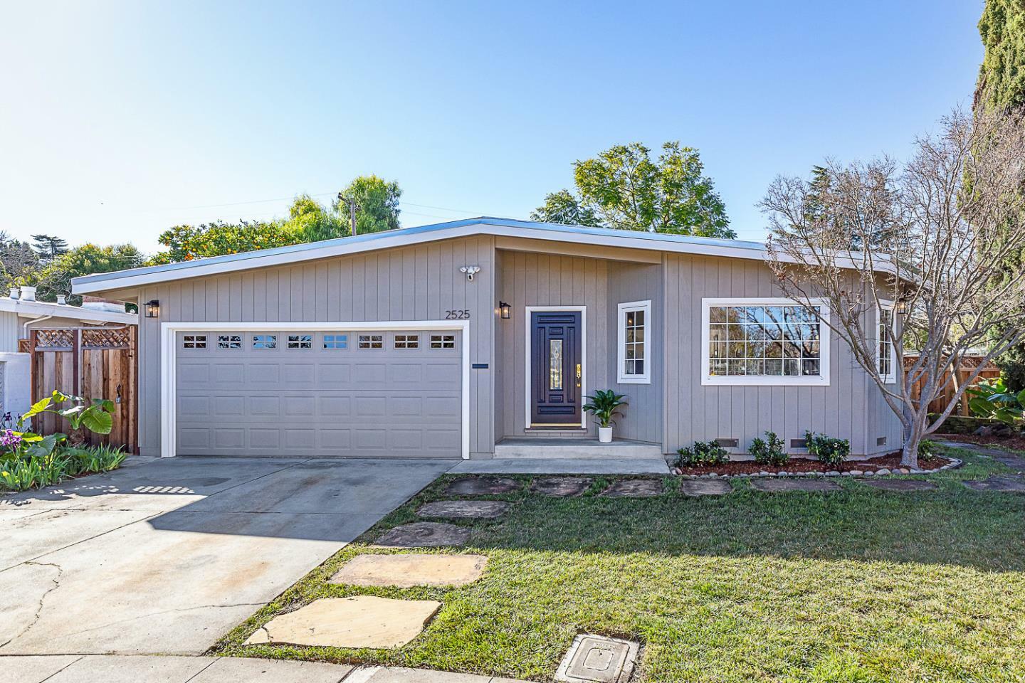 Property Photo:  2525 Mardell Way  CA 94043 