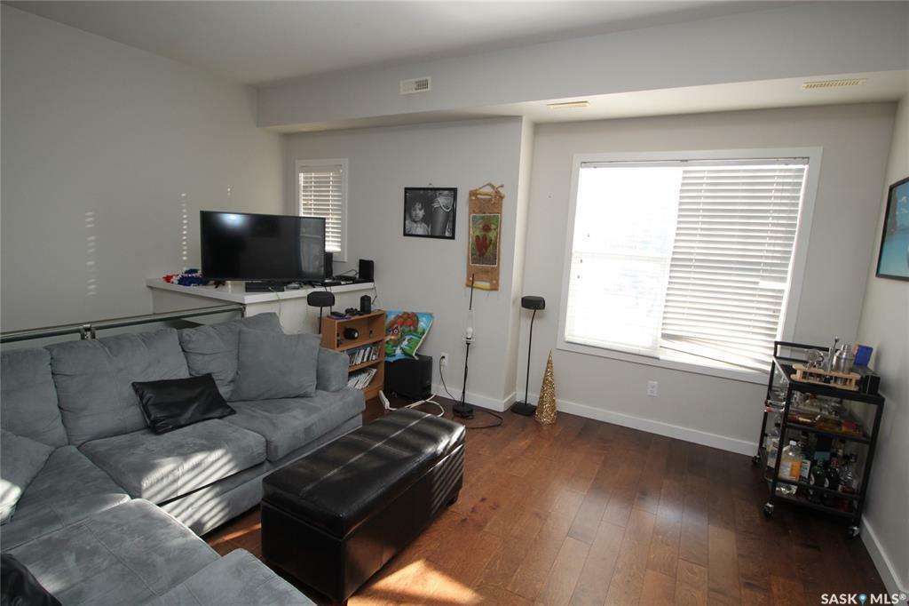 Property Photo:  2315 McClocklin Road 502  SK S7R 0K7 