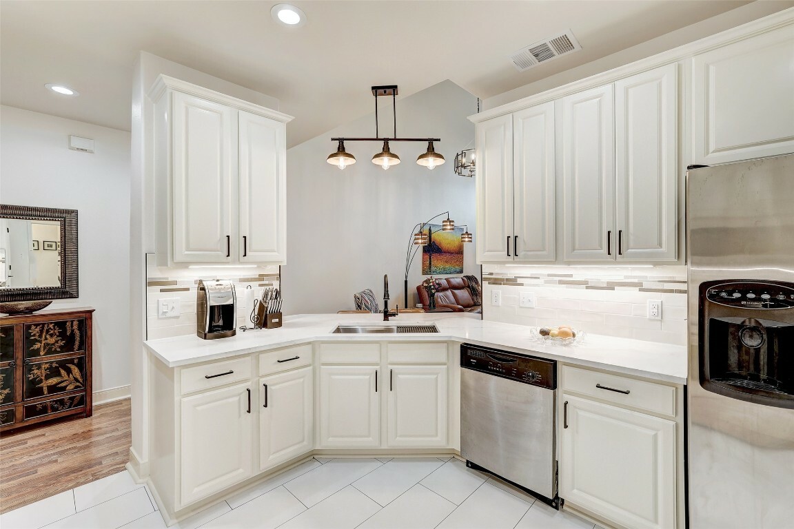 Property Photo: 2210 Onion Creek Parkway 603 TX 78747
