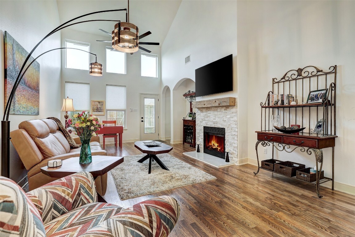 Property Photo: 2210 Onion Creek Parkway 603 TX 78747