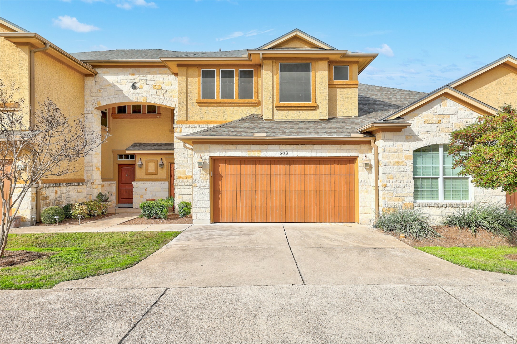 Property Photo:  2210 Onion Creek Parkway 603  TX 78747 