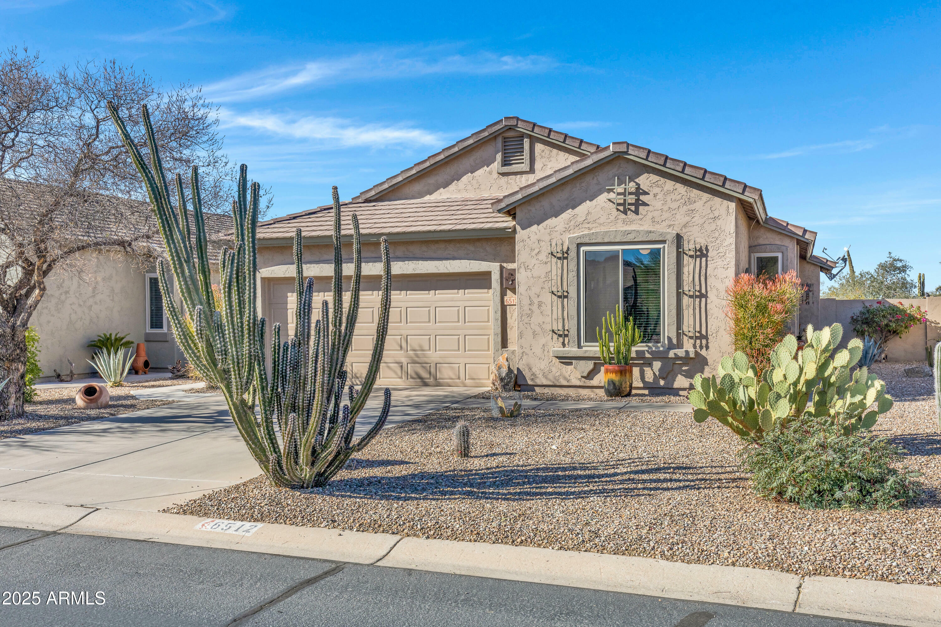 Property Photo:  6512 E Hacienda La Noria Lane  AZ 85118 