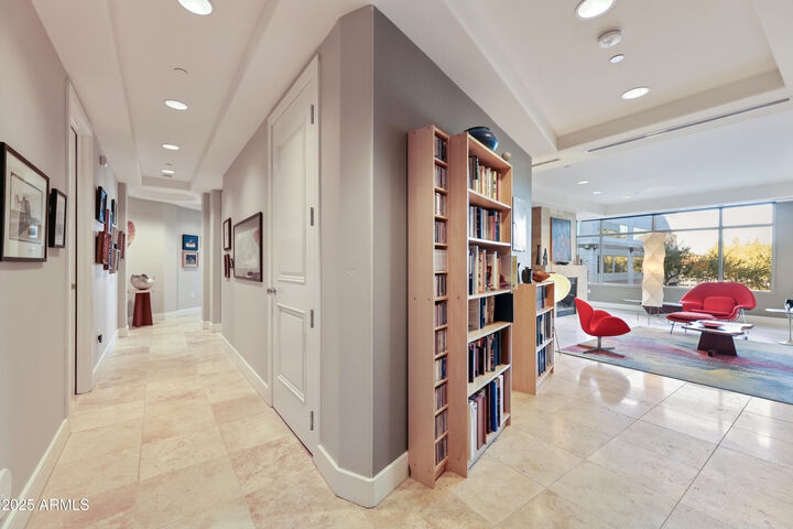 Property Photo:  2211 E Camelback Road 201  AZ 85016 
