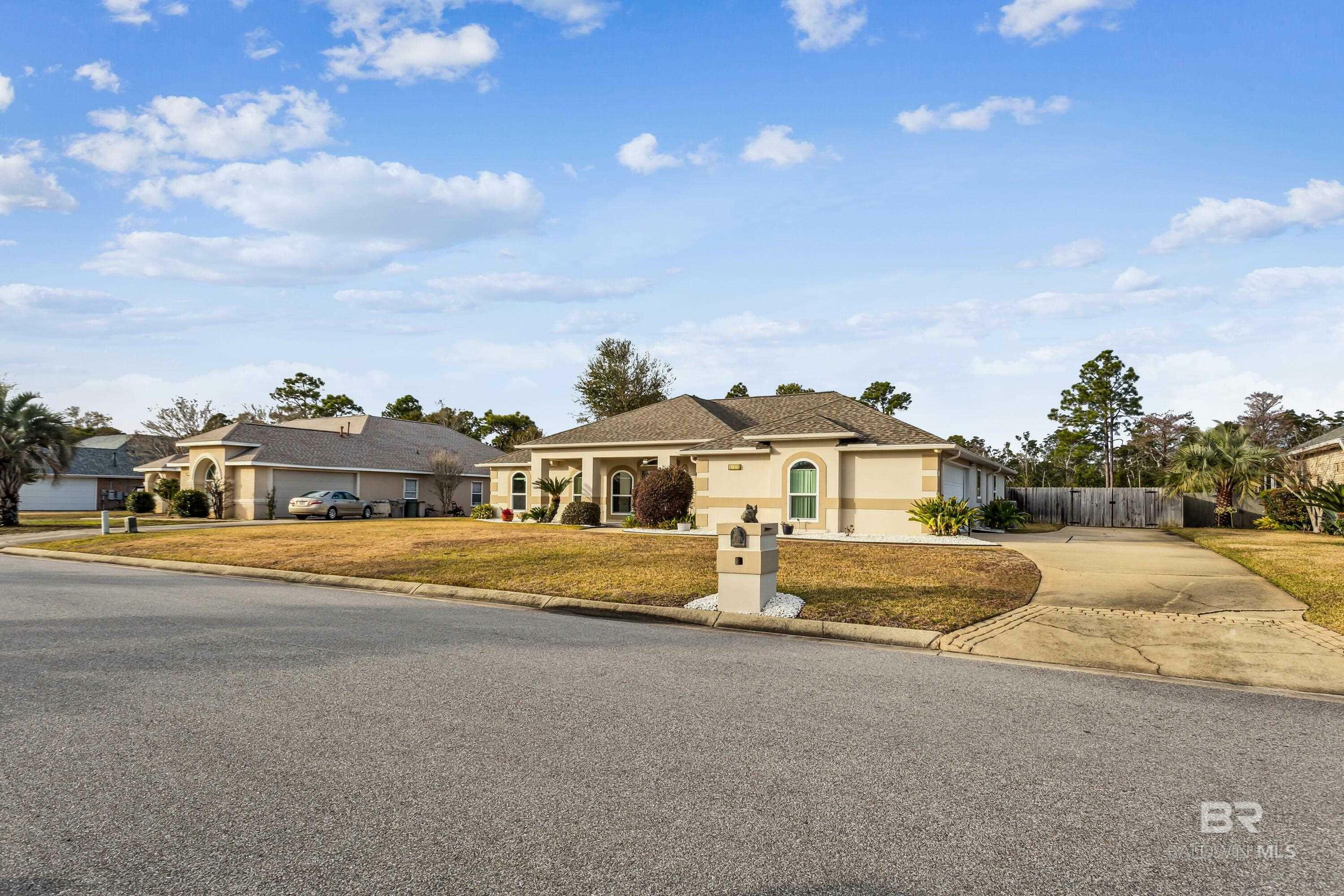 Property Photo:  5127 Chandelle Drive  FL 32507 