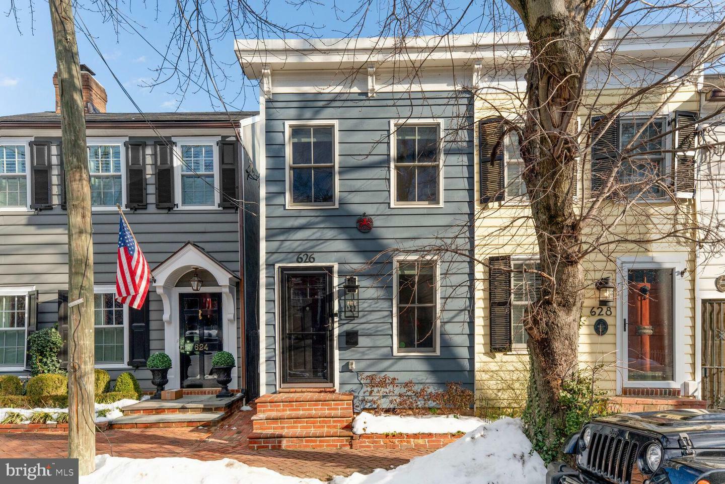 626 S Saint Asaph Street  Alexandria VA 22314 photo