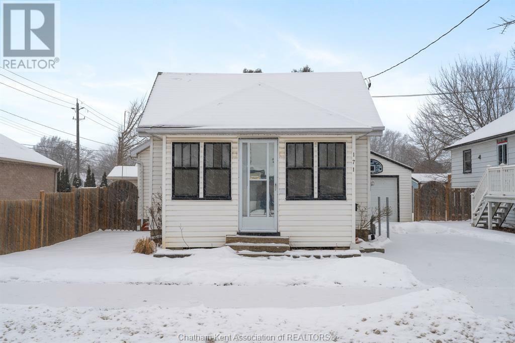 Photo de la propriété:  171 Cornhill Street  ON N7L 1N2 