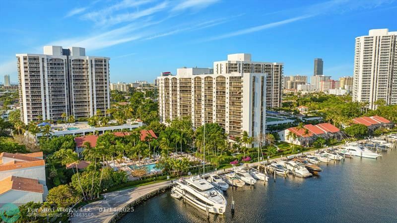 Property Photo:  3610 Yacht Club Dr 107  FL 33180 