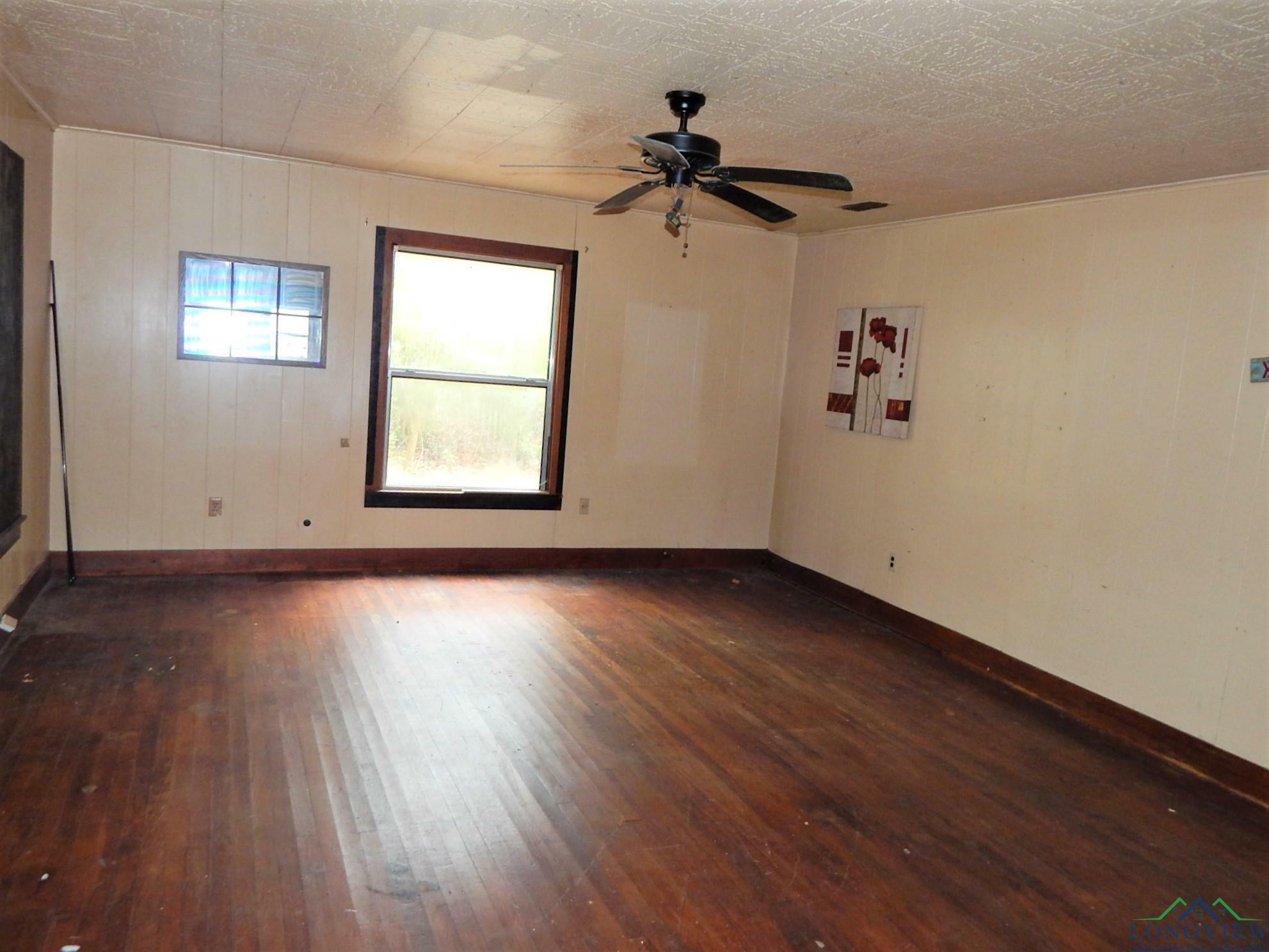 Property Photo:  306 S Mimosa  TX 75683 