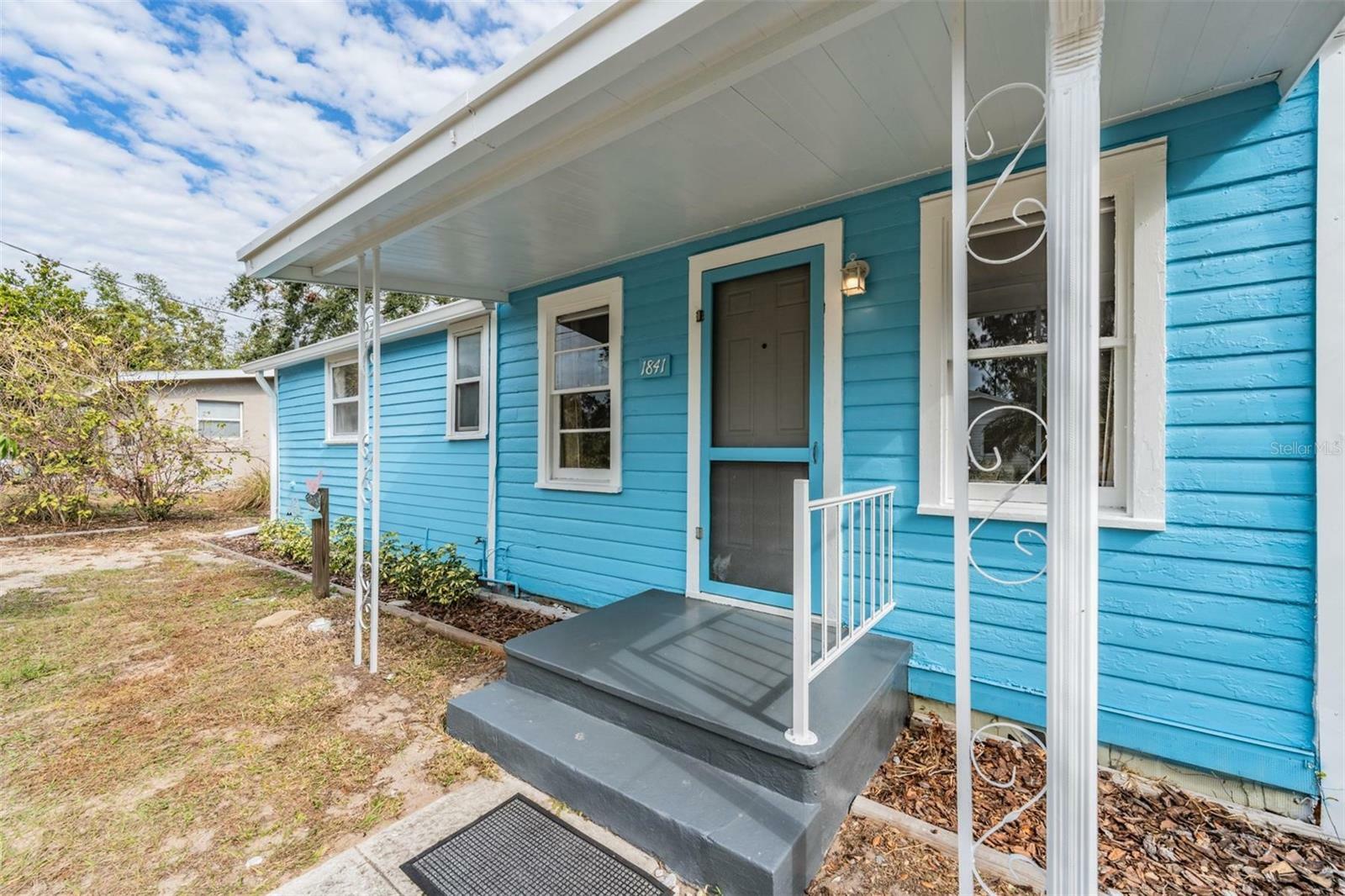 Property Photo: 1841 Overbrook Avenue FL 33755