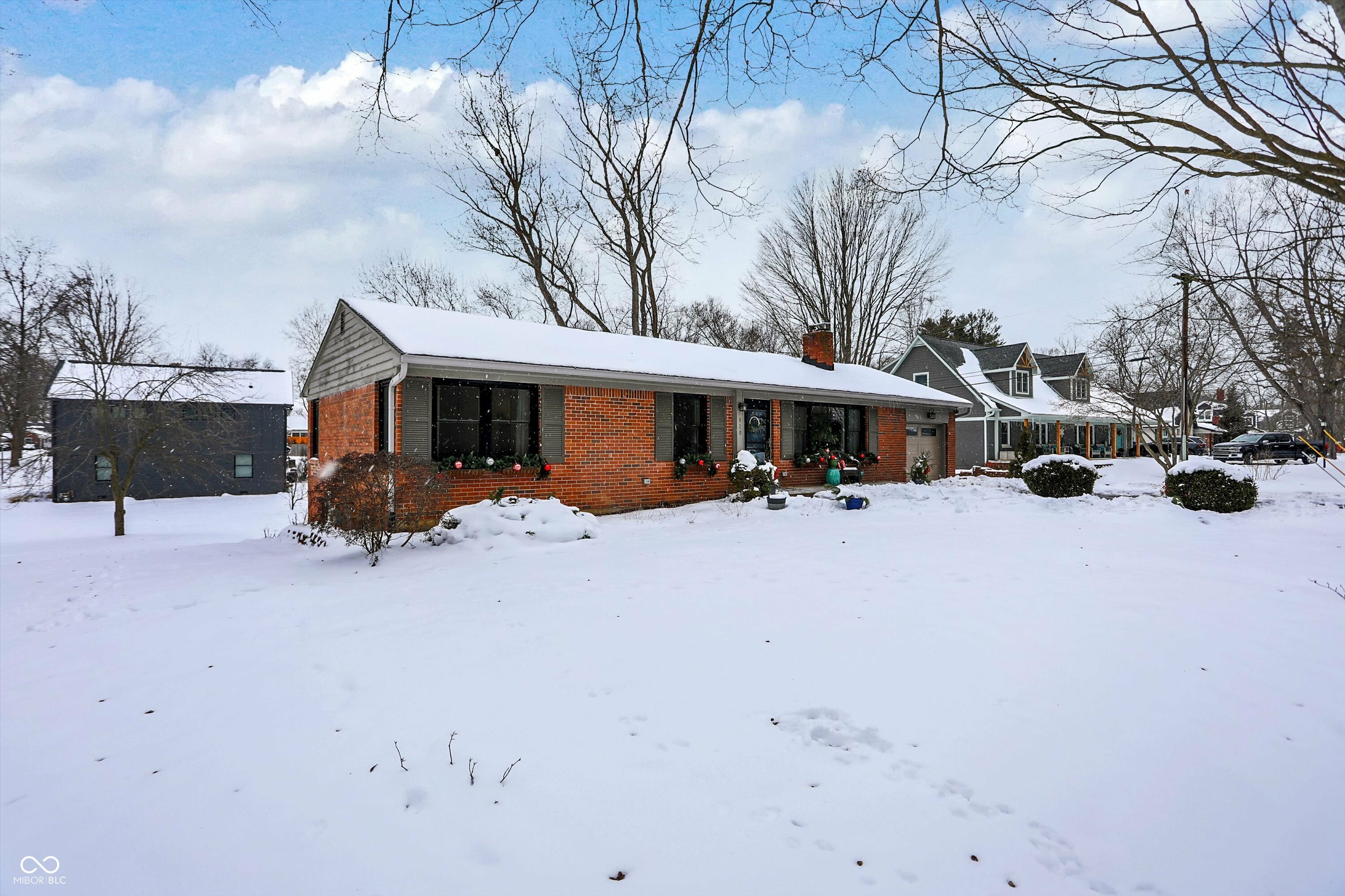 Property Photo:  620 Mulberry Street  IN 46077 