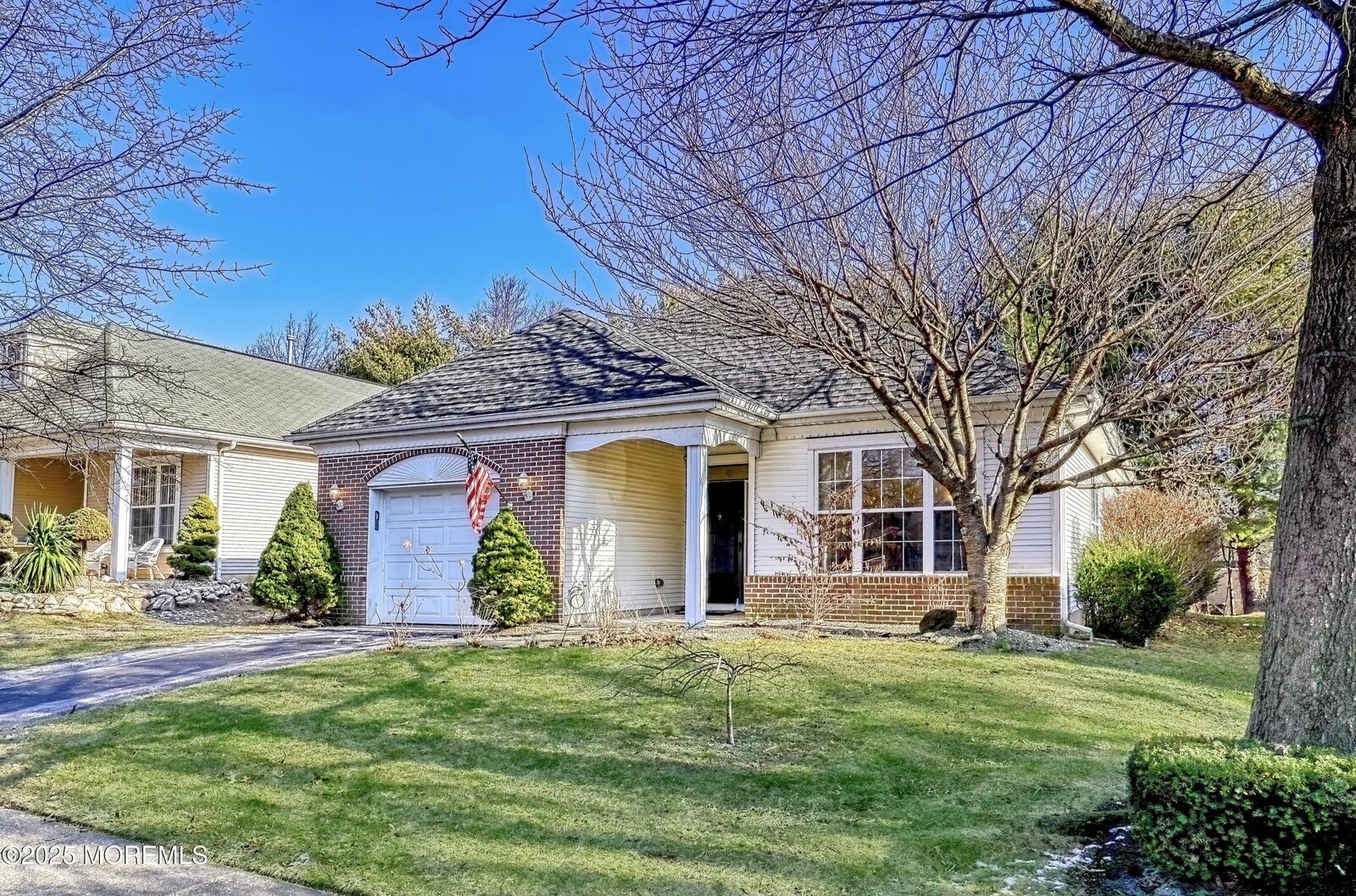 Property Photo:  47 Greenways Lane  NJ 08701 