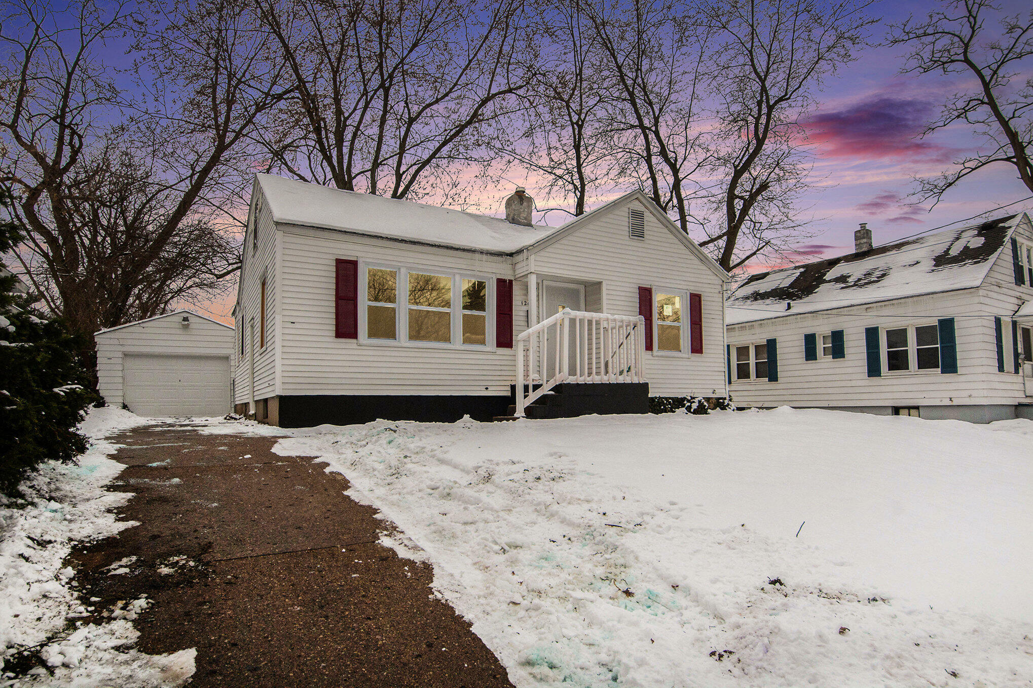 Property Photo:  1260 Ballard Street SE  MI 49507 