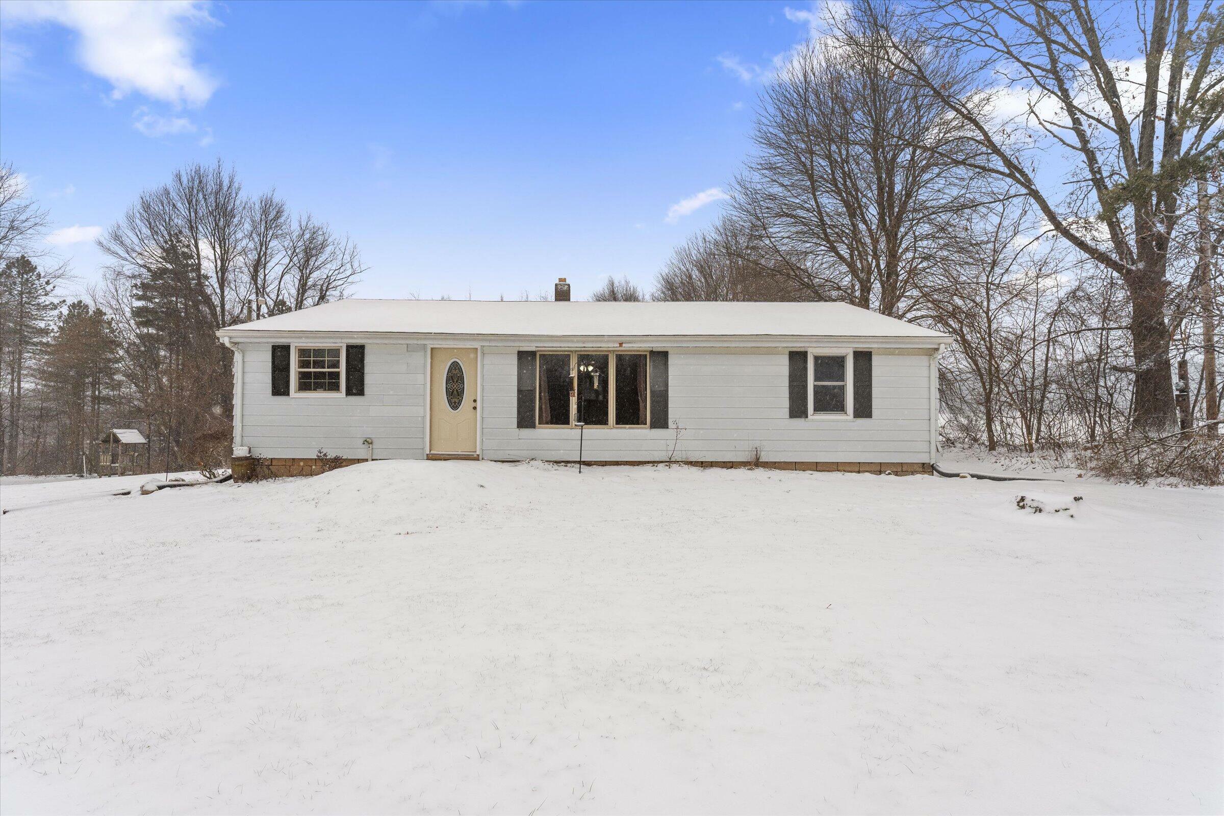 Property Photo:  21512 Calvin Hill Street  MI 49031 