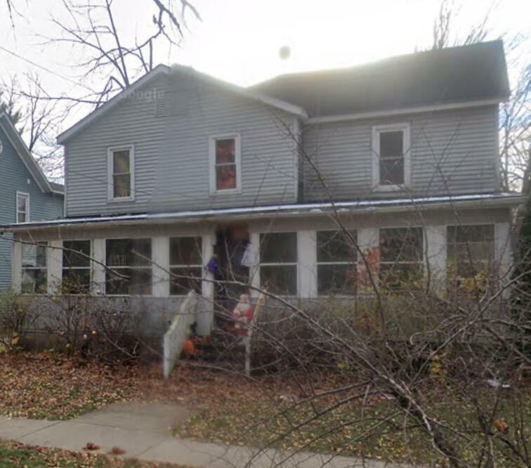 Property Photo:  131 Grove Street  MI 49010 