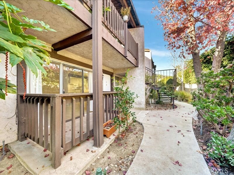 Property Photo:  302 S Miraleste Drive 10  CA 90732 