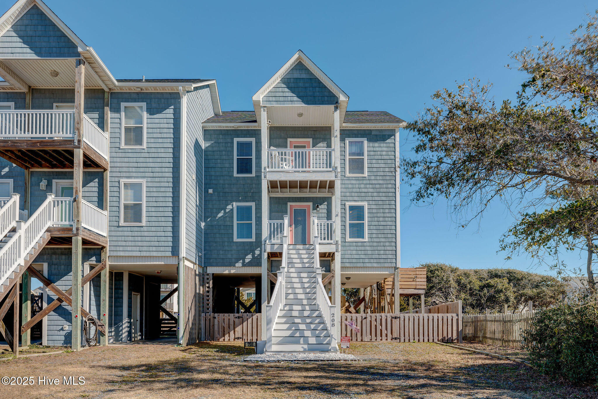 Property Photo: 208 Oyster Lane NC 28460