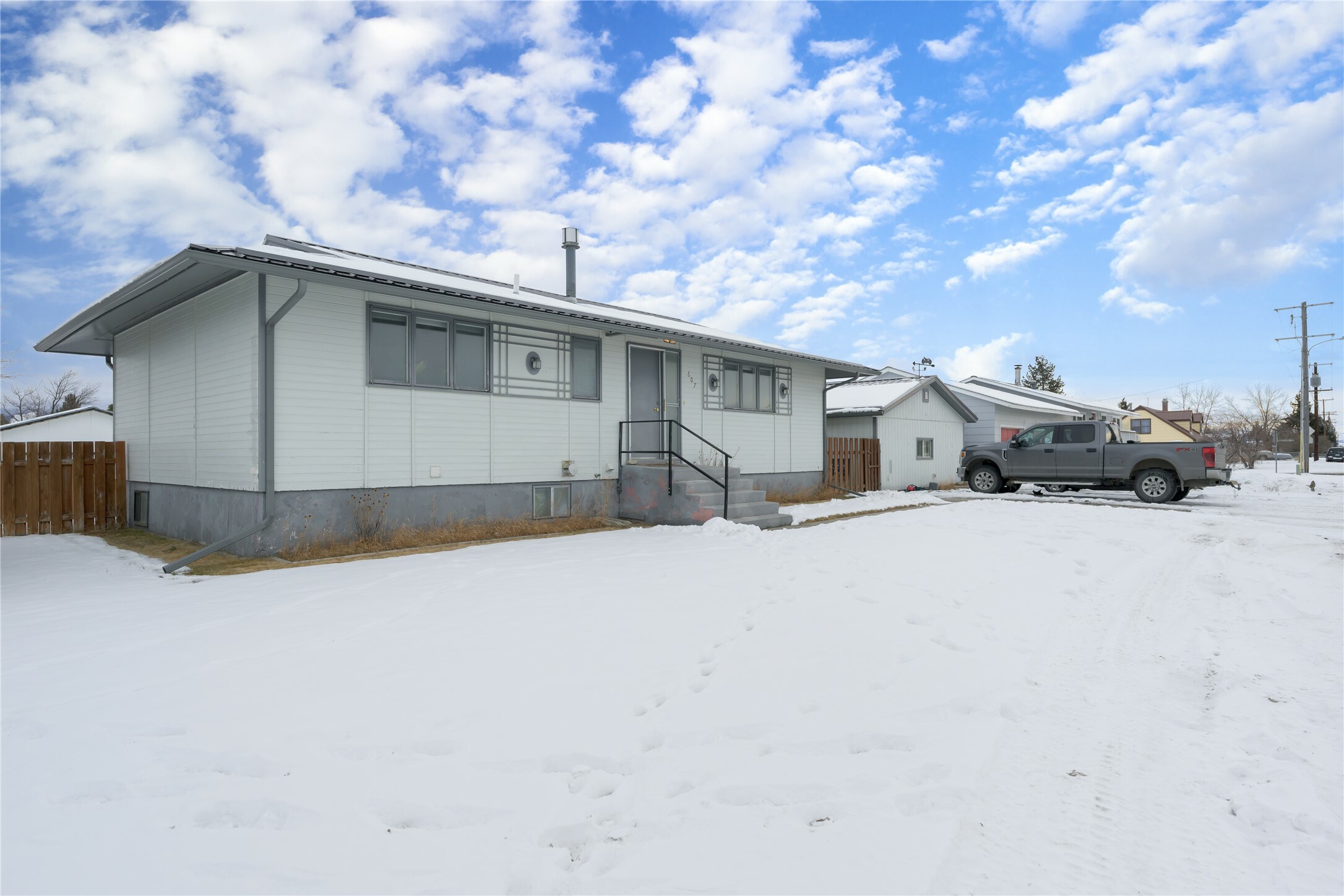 Property Photo:  607 Oregon Street  MT 59722 