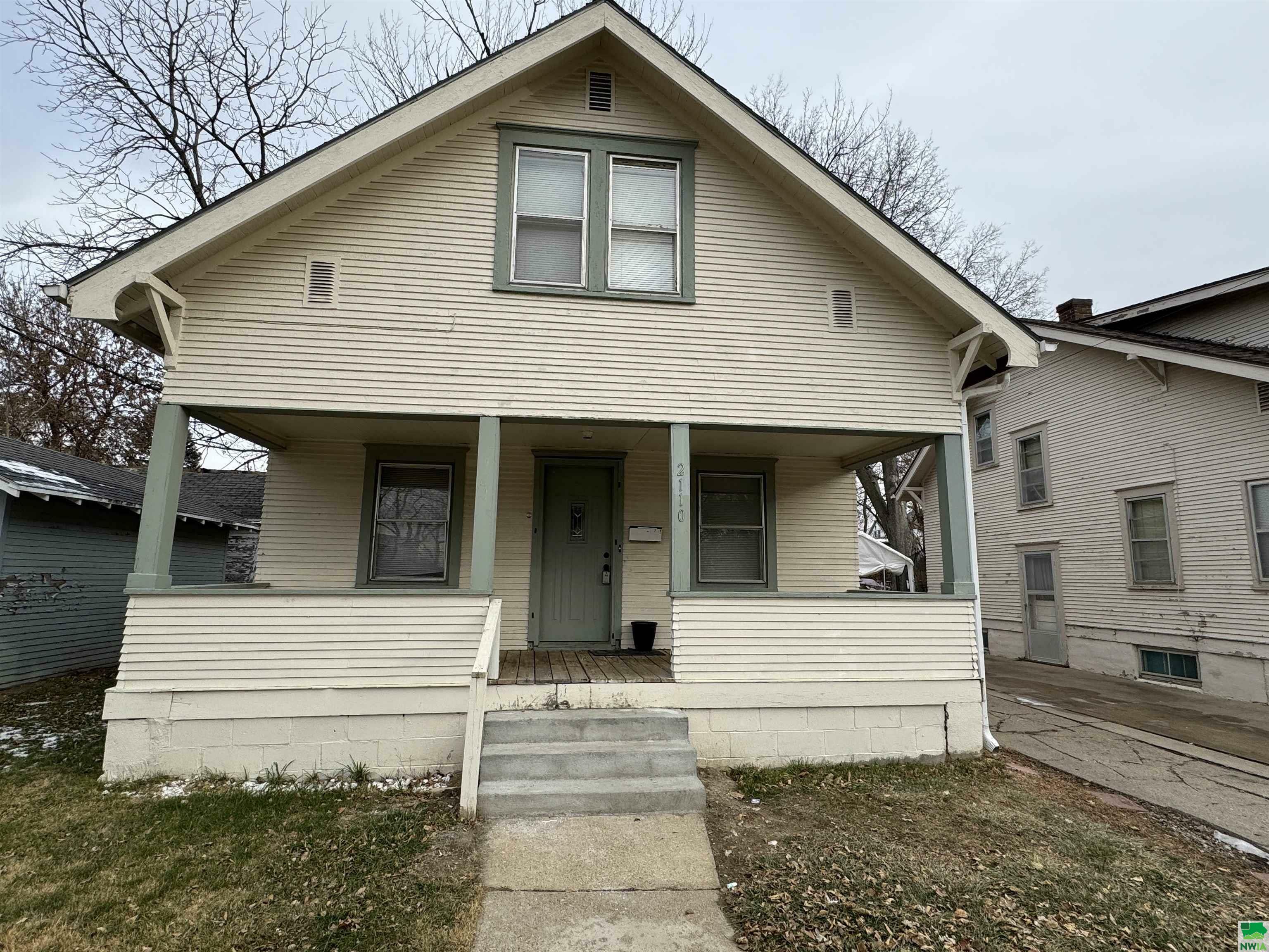 Property Photo:  2110 S Glass St  IA 51106 