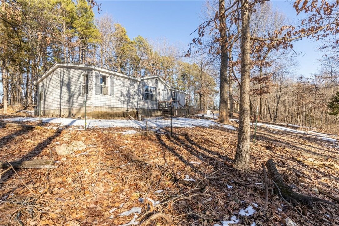 Property Photo:  1899 County Road 516  AR 72740 