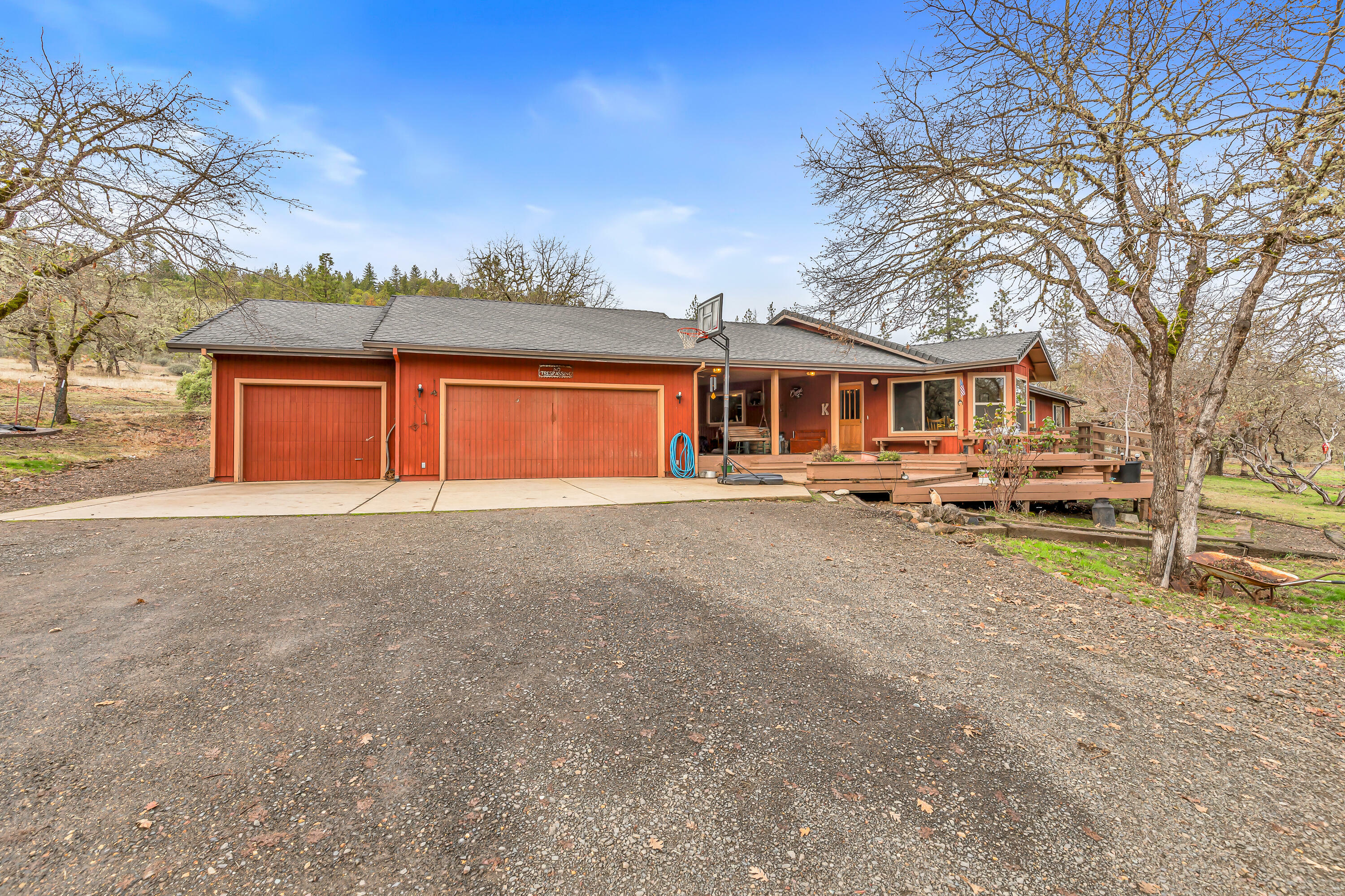 Property Photo:  3941 Rogue River Drive  OR 97524 