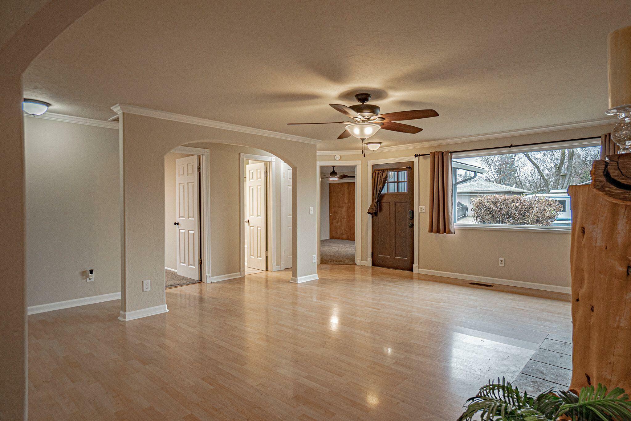 Property Photo:  3066 Starwood Court  OR 97502 